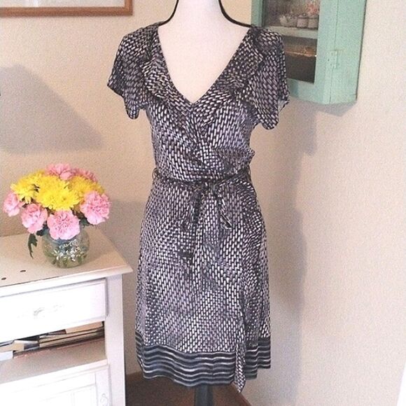 Banana Republic Soft Silk Knit Dress - Picture 1 of 12